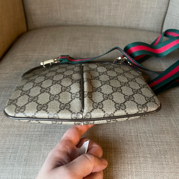 Authenticc Gucci vintage web sherry line crossbodydy bag 904.02.047 (C20001) - Picture 11 of 16